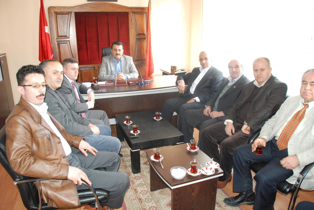 Gülşen\'den Muhtarlar Derneği ile Ziraat Odası\'na Ziyaret