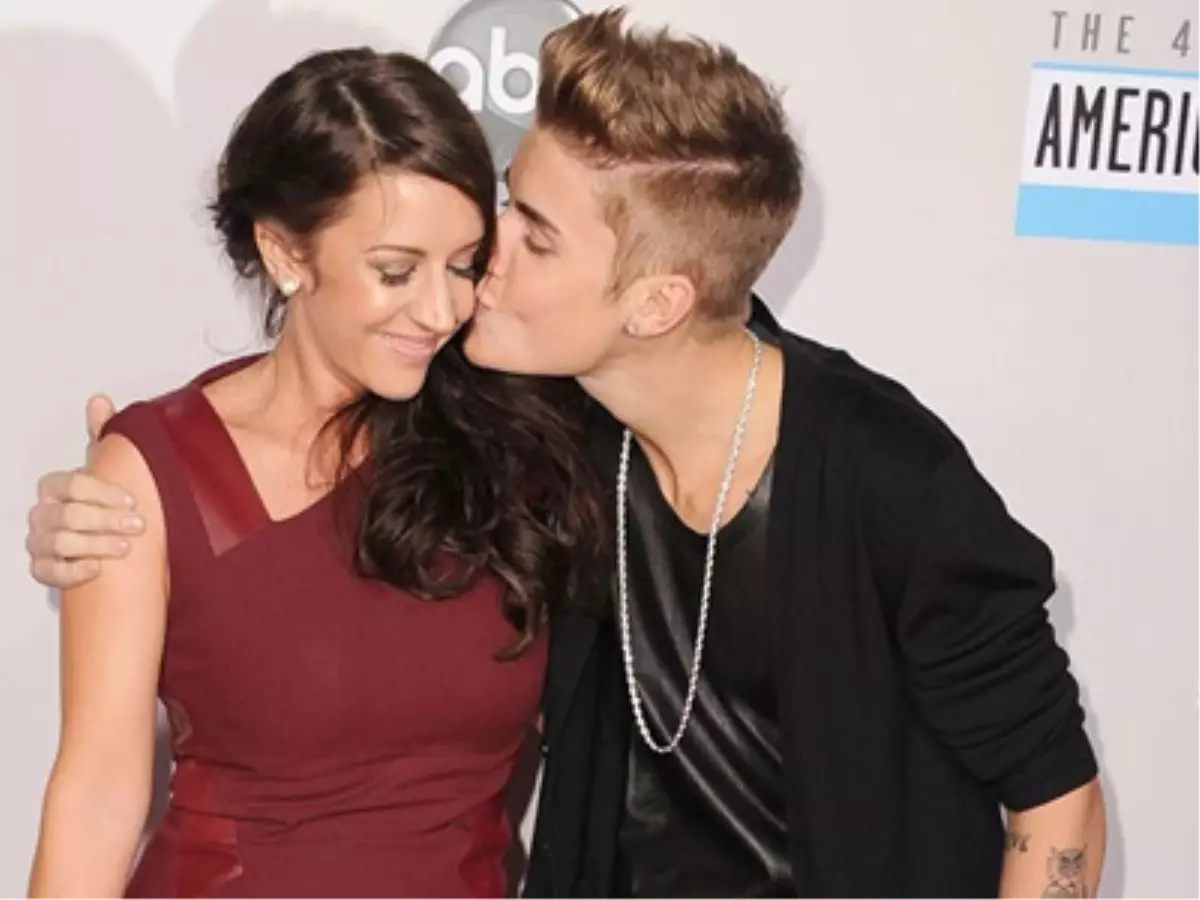Justin Bieber\'ın Annesi Kürtaj Karşıtı