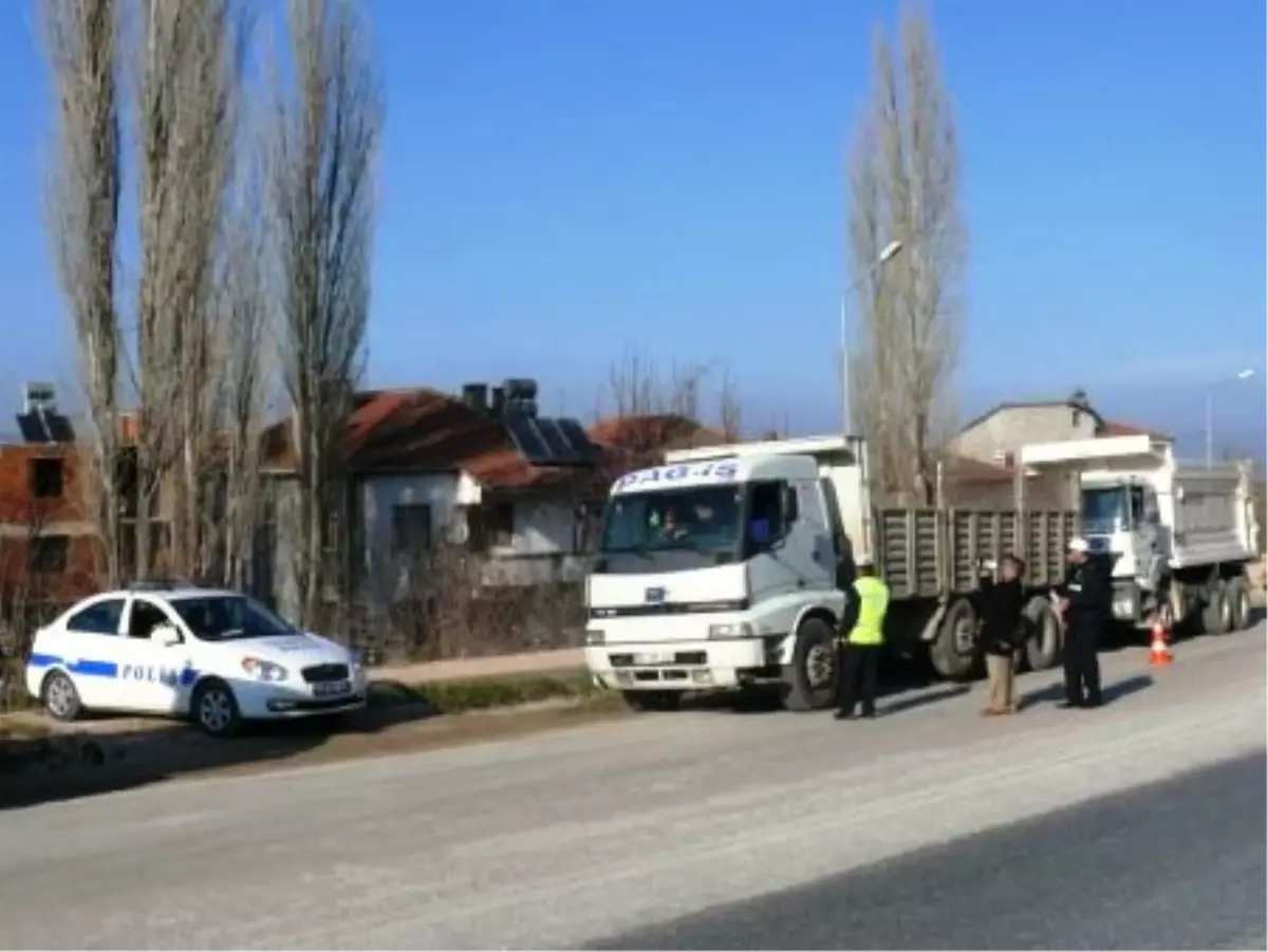 Kavak\'ta Ağır Tonajlı Taşıtların İlçe Merkezine Girişi Yasaklandı