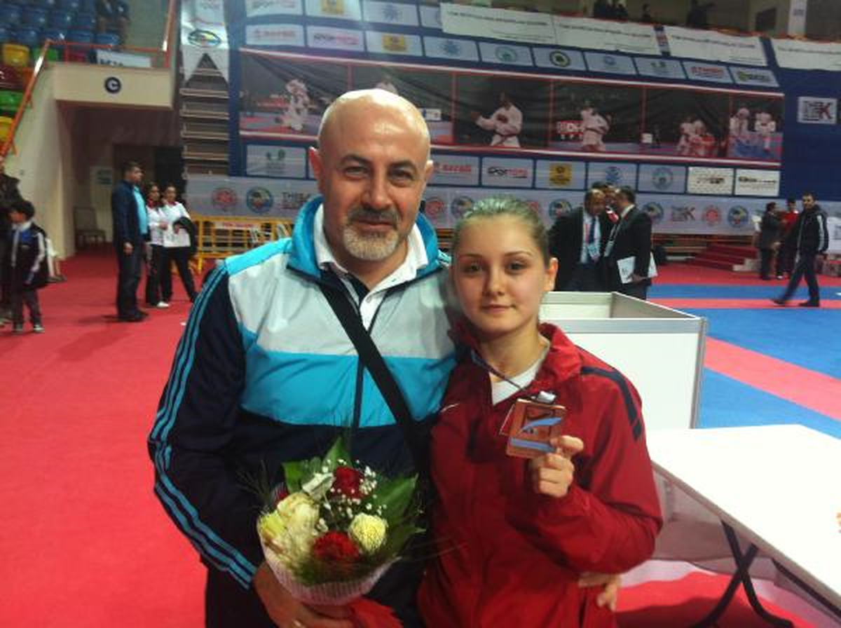 Neslihan Çalışkan Avrupa Üçüncüsü