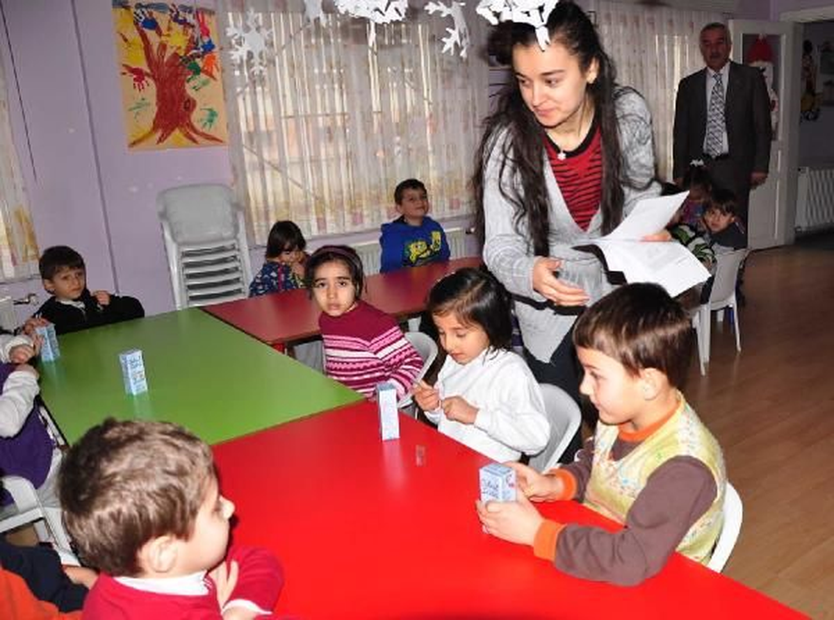 Okul Sütü Dağıtımı Törenle Başladı