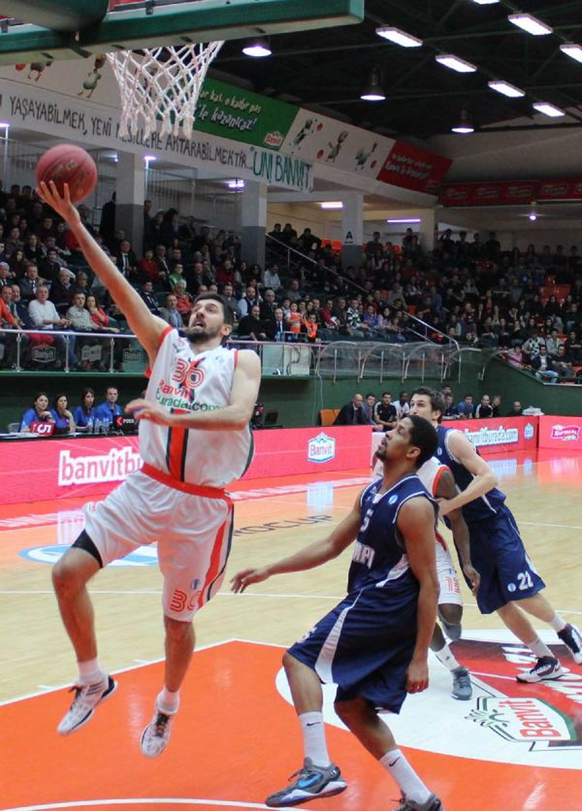 Banvit Kiev\'i Gözüne Kestirdi