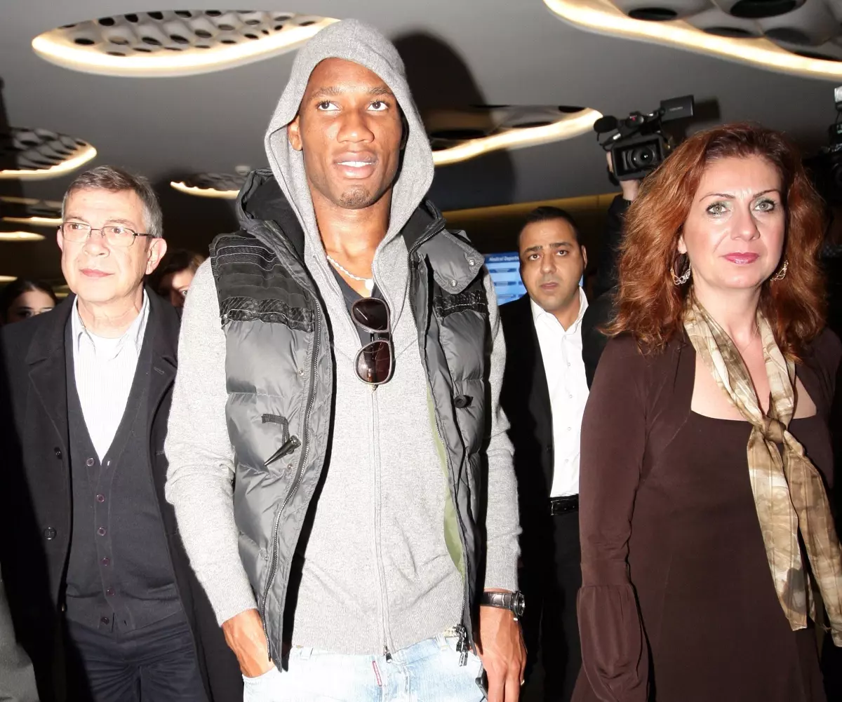 Drogba Sağlık Kontrolü İçin Hastaneye Geldi