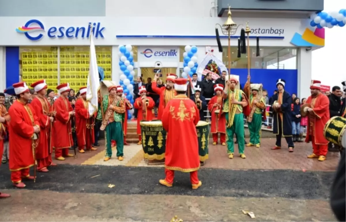 Esenlik Bostanbaşı Süpermarket Hizmete Açıldı