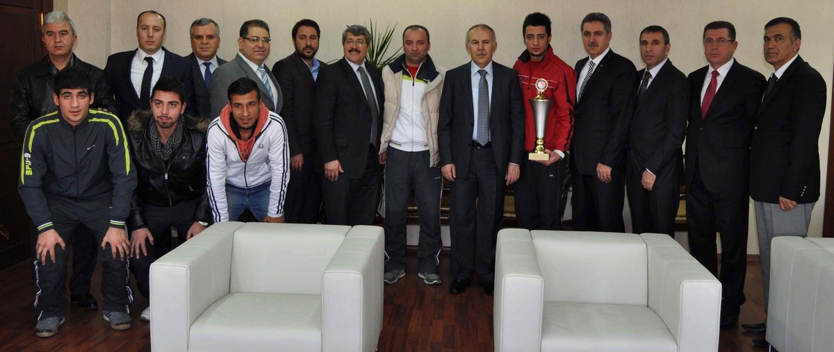 Gaziantep Polis Gücü Spor Kulübü Valiyi Ziyaret Etti