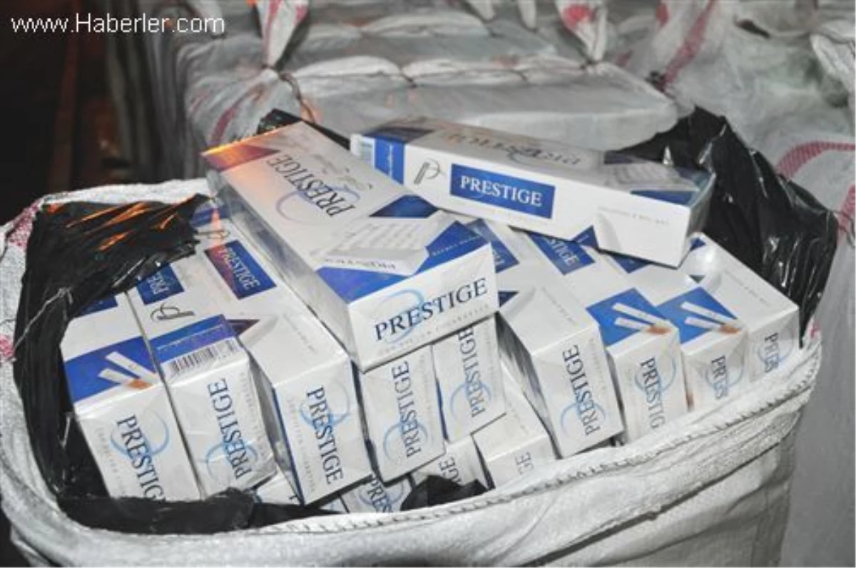 Konya\'da Bin 200 Paket Kaçak Sigara Ele Geçirildi