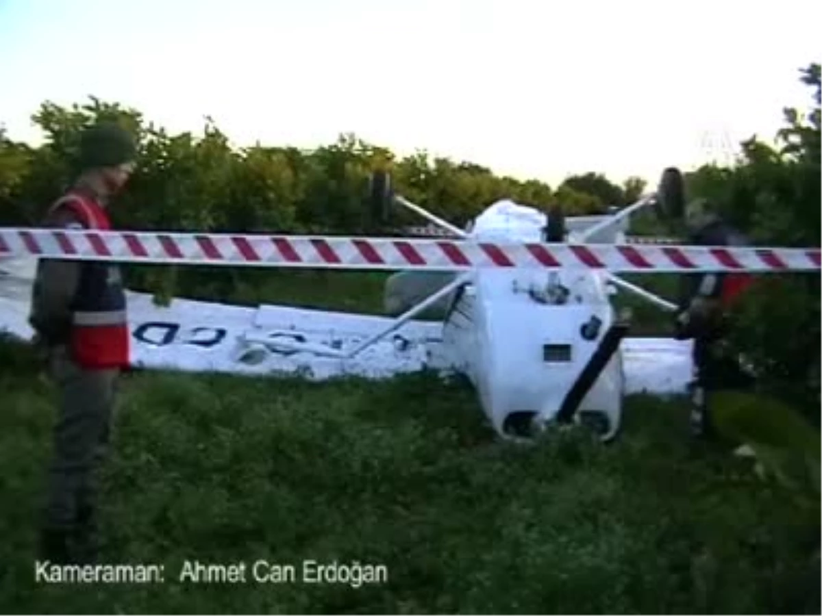 Mersin\'de Eğitim Uçağı Düştü