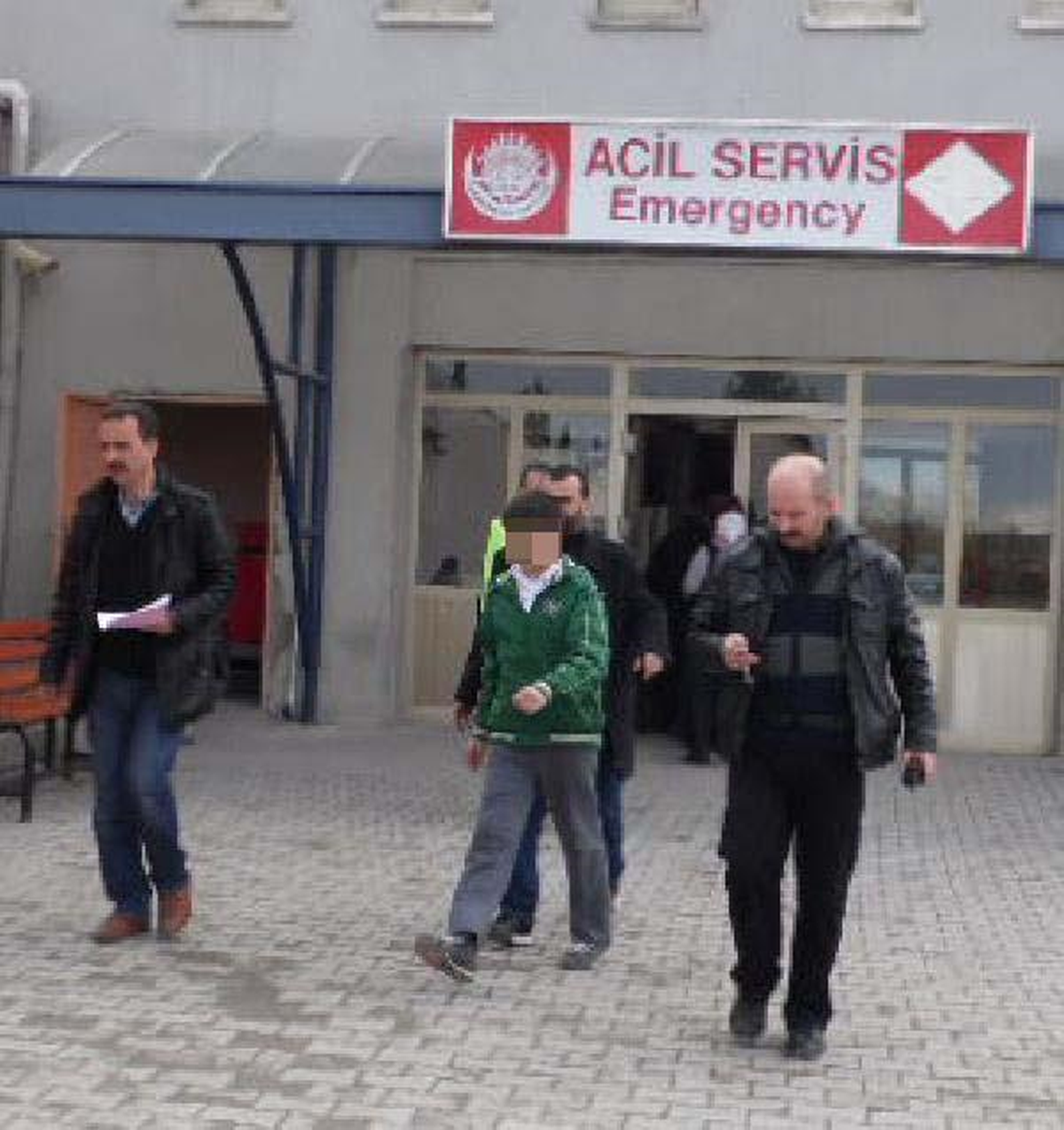 Öğrencilerin Bıçaklı Kavgası: 1 Yaralı