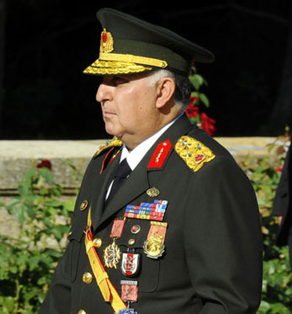Orgeneral Özel Birleşik Arap Emirlikleri\'ne Gitti