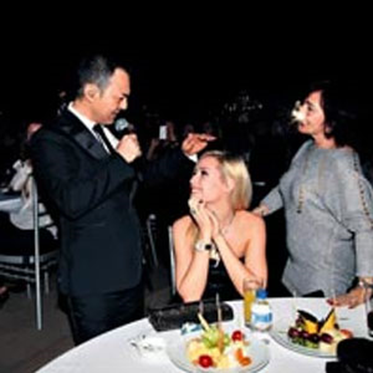 Serdar Ortaç Kızı Anasından Böyle İstedi