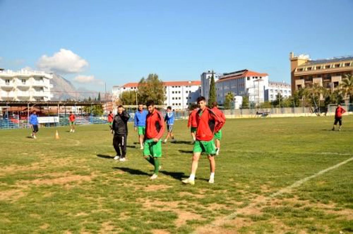 Antalya: Kemer\'de Özel İdare Maçına, Çift Mesai
