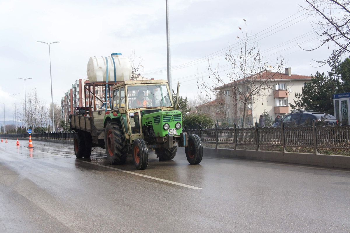 Belediye Korkulukları Yıkadı