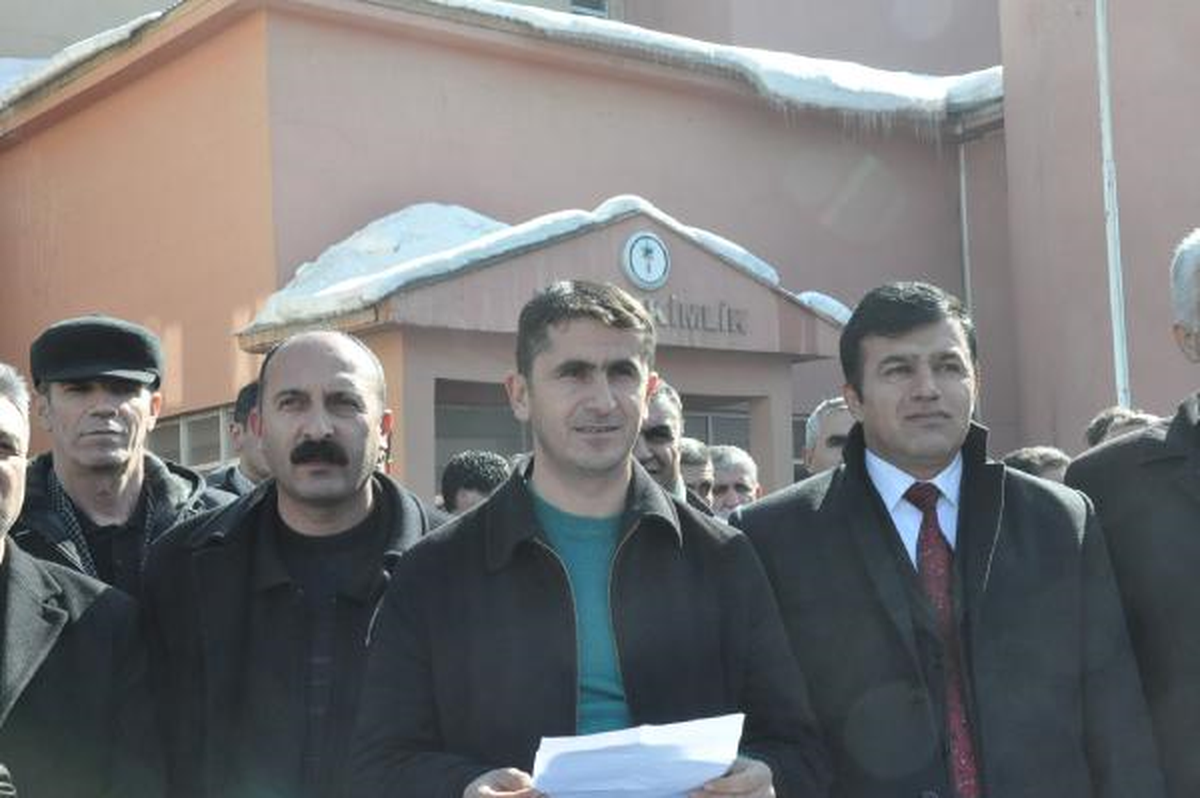 Hakkari\'deki Stk\'lar Doğumda Başı Kopan Bebekle İlgili Açıklama Yaptı