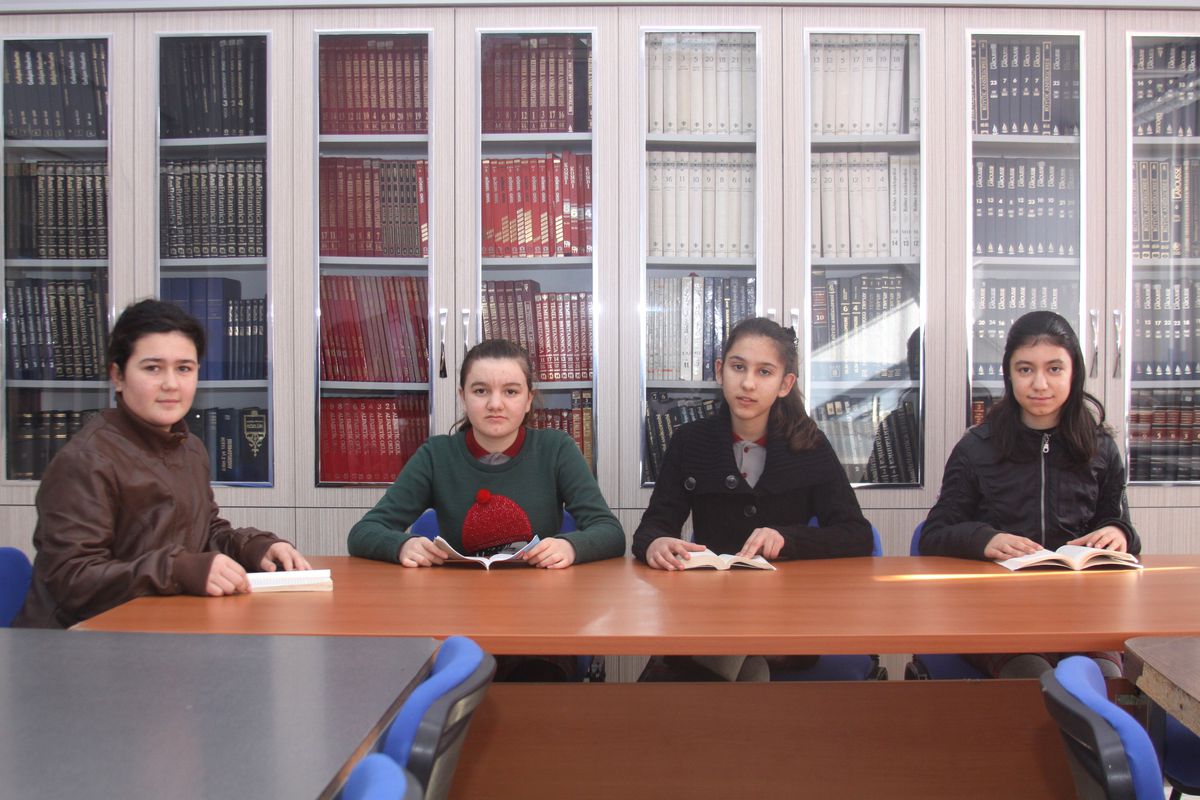 İlkokulda Kitaplığı Kütüphaneye Çevirdiler