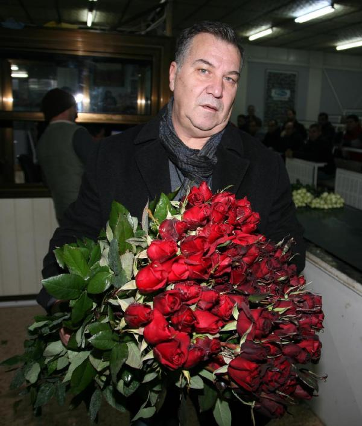 İzmir\'de Sevgililer Coştu