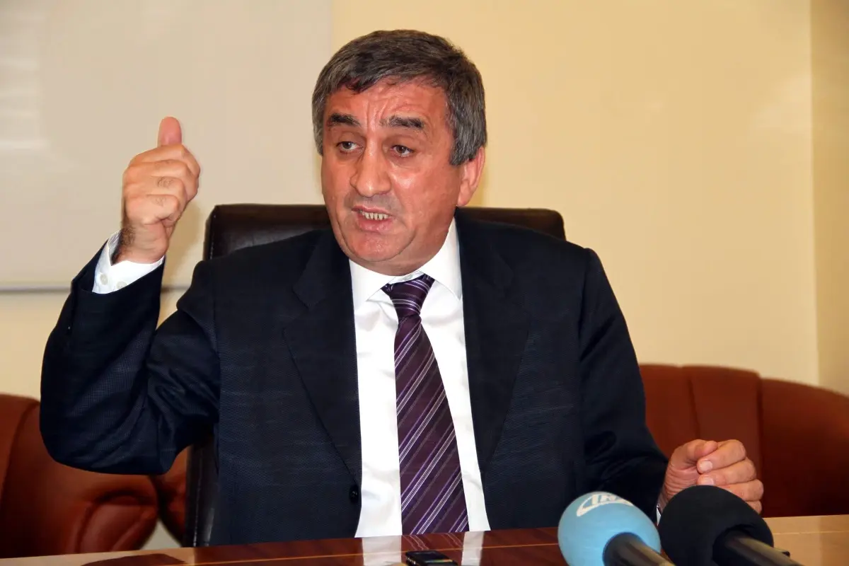 Saathane Meydanı'na İlk Kepçe Haftaya Vuruluyor