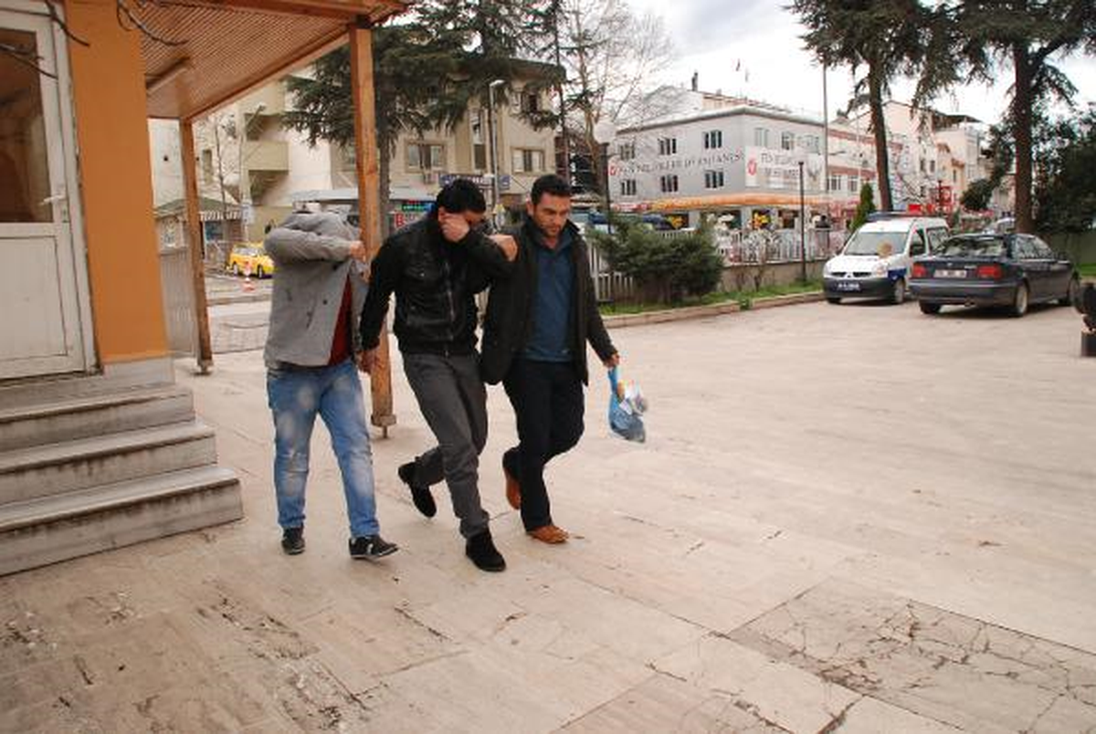 Sahte Parayla Alışveriş Yaparken Yakalandılar