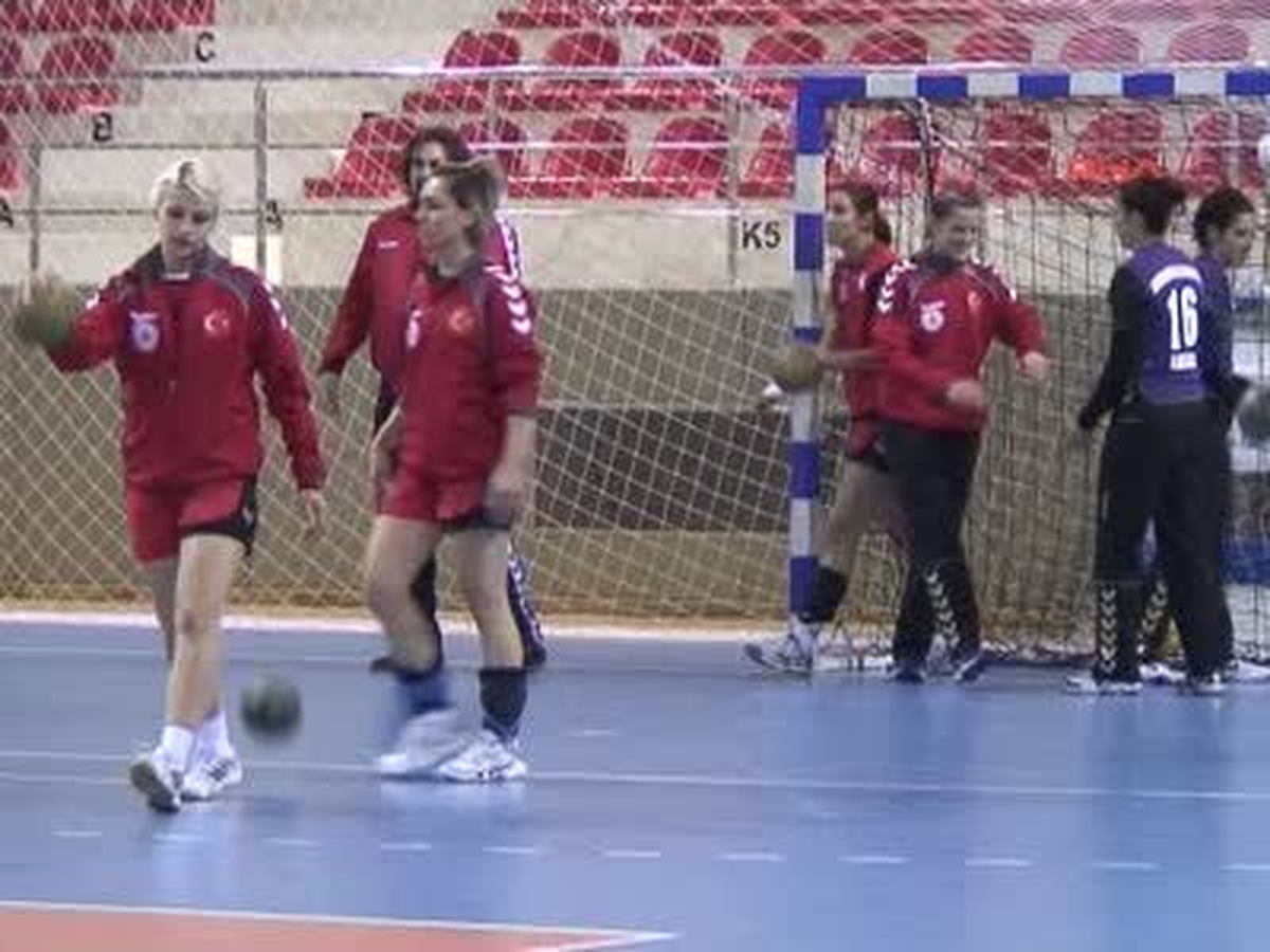 Üsküdarlı Hentbolculara Polonyalı Rakip