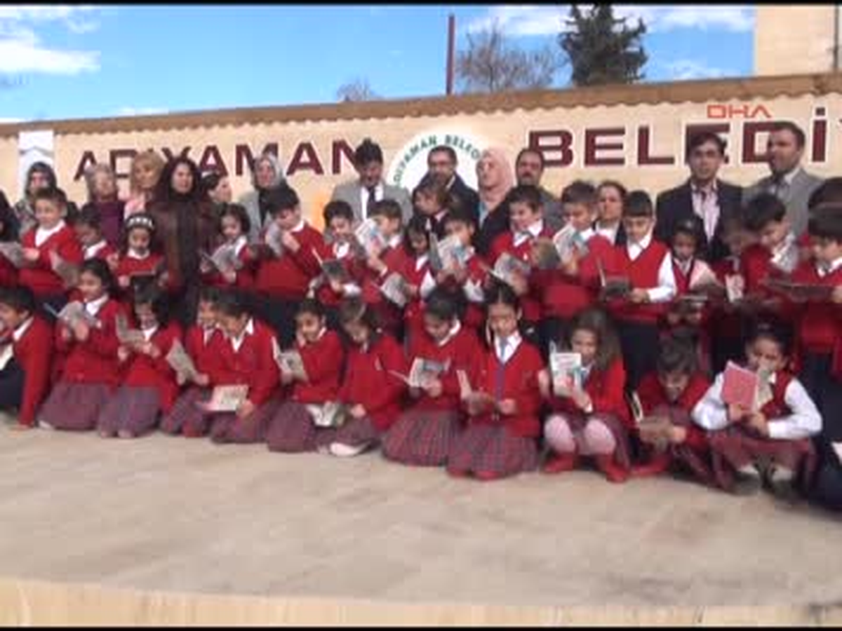 Adıyaman 14 Şubat Sevgililer Günü\'nde 14 Dakika Kitap Okudular