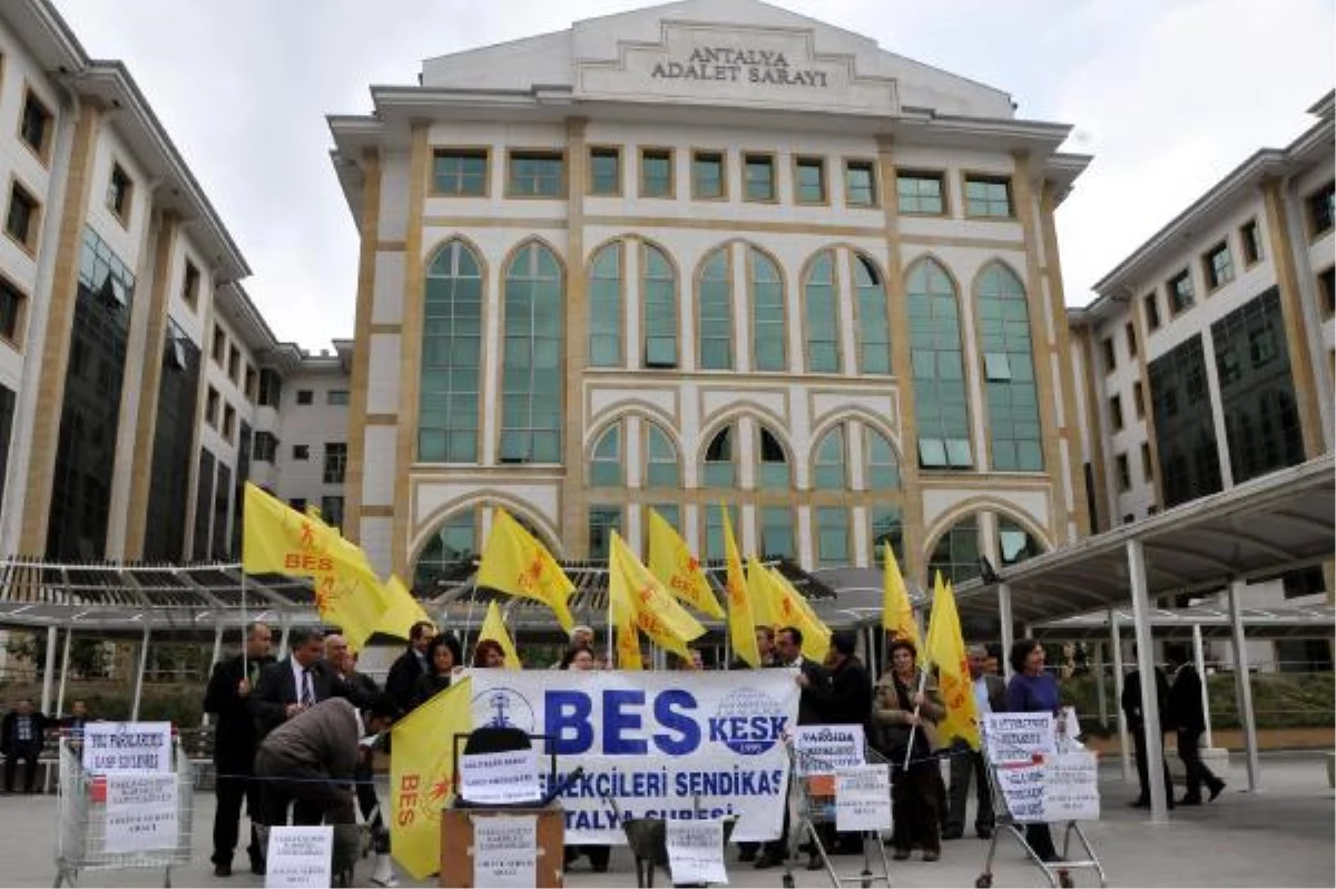 Adliye Personeli Bordro Yaktı