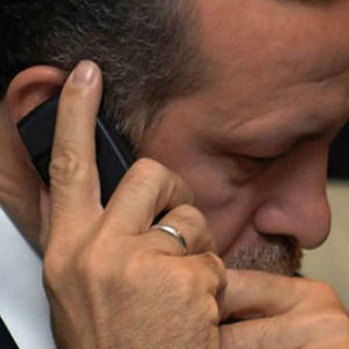 Başbakan\'dan F.Bahçe\'ye Tebrik Telefonu