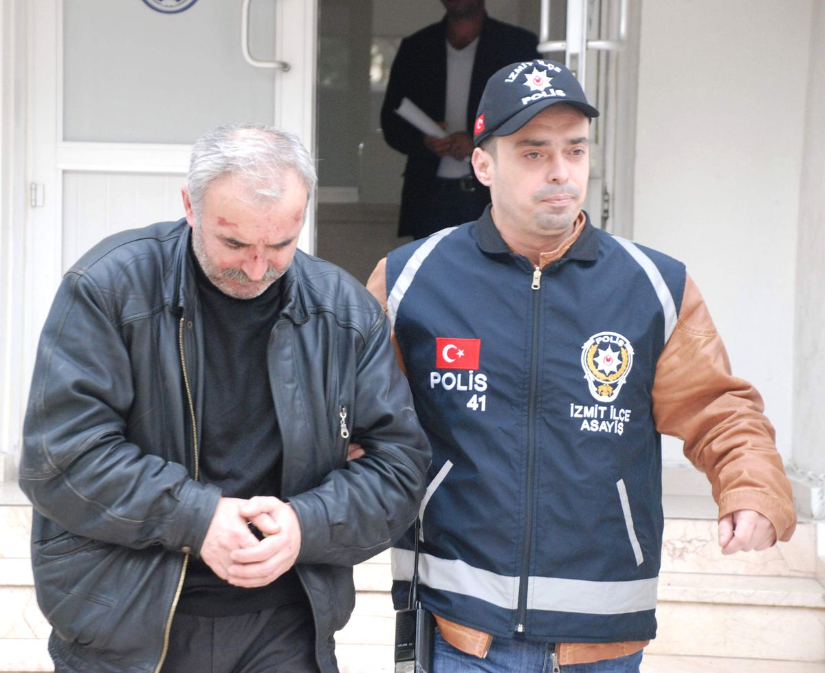Bu Kez Vatandaş Polisi Kurtardı