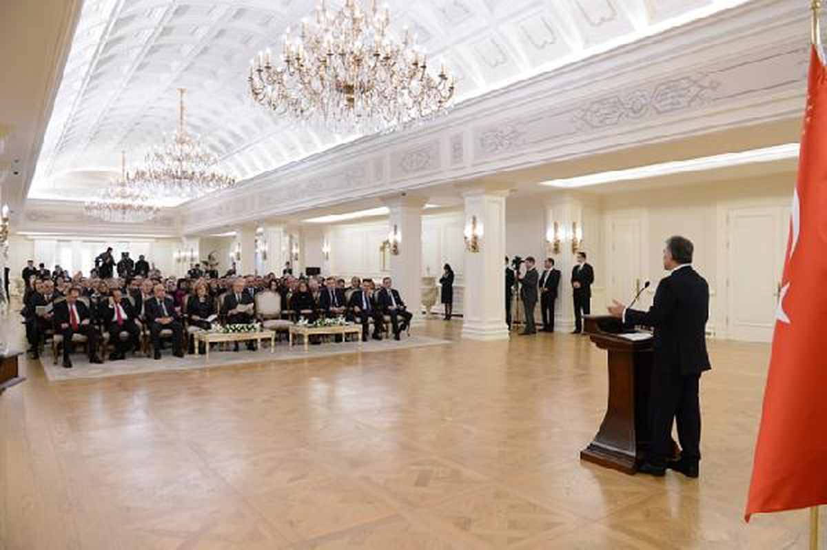Cumhurbaşkanı Gül'den Hollandalı Senatör Van Der Linden'e Cumhuriyet Nişanı