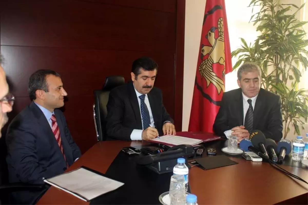 Erzurumlu İş Adamından Seydişehir\'e Kütüphane ve Okul