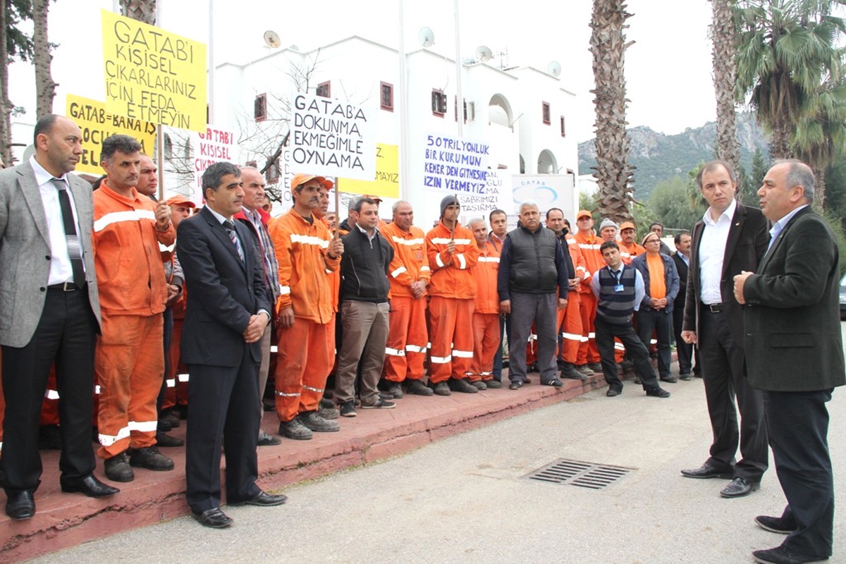 Gatab Çalışanları Gatab\'ın Kapanmaması İçin Eylem Yaptı