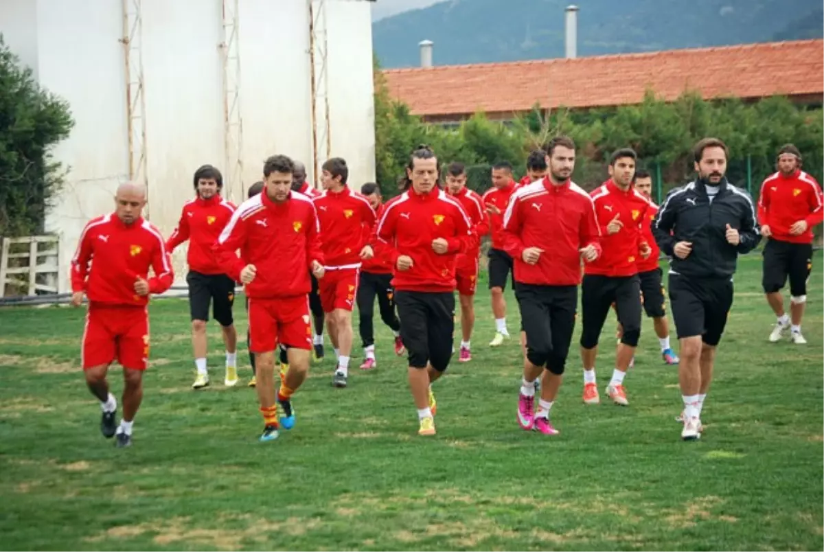 Göztepe\'de Denizlispor Maçı Hazırlıkları Sürüyor