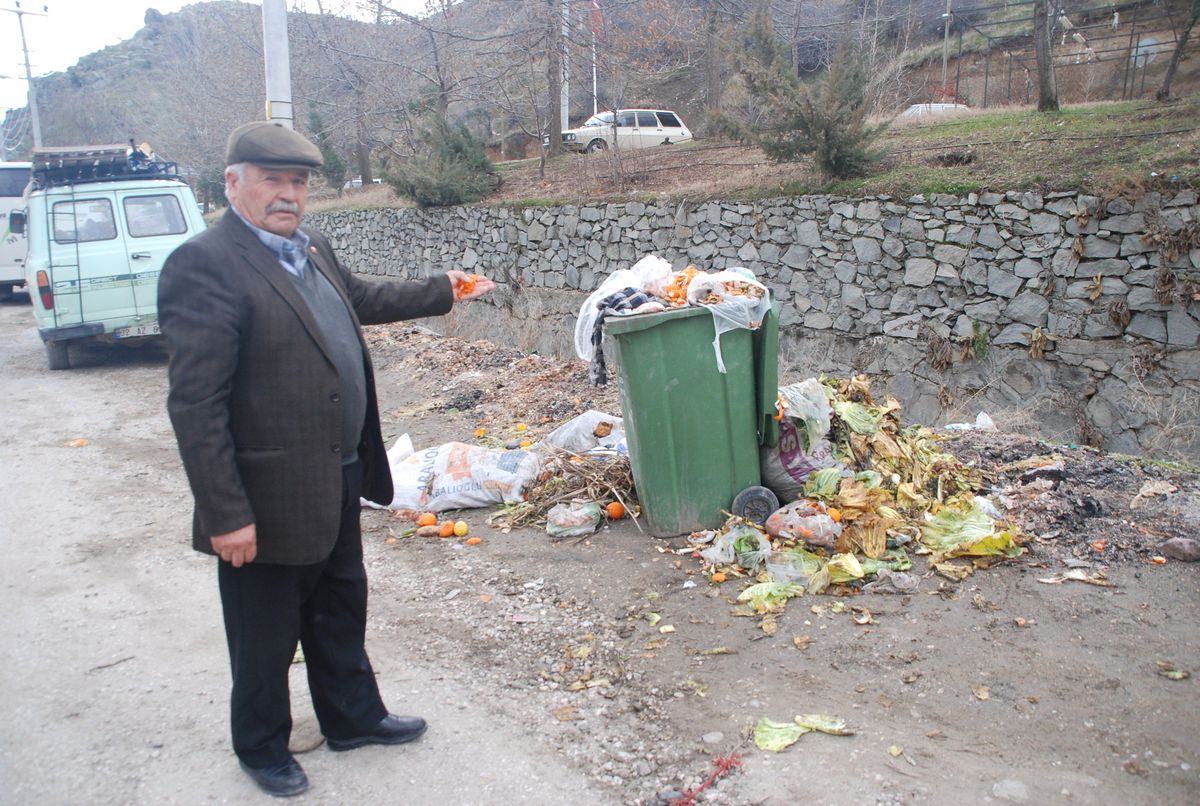 Köylünün Çöp İsyanı