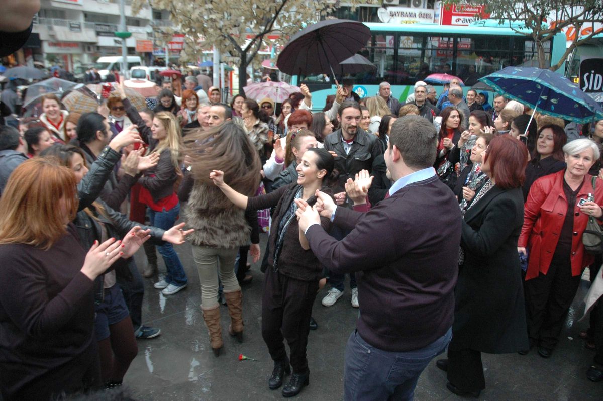 Manisa'da Sevgililer Günü Etkinliği
