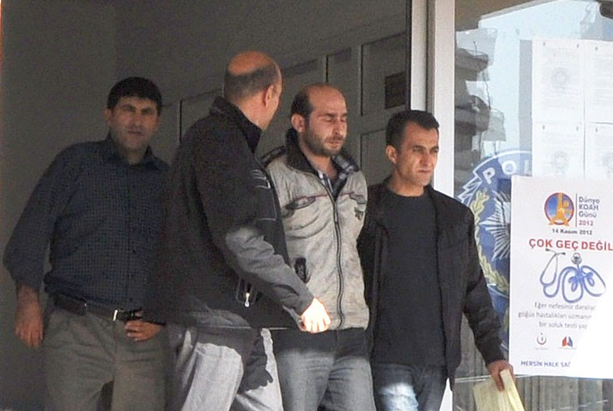Mersin\'deki Banka Görevlilerine Saldırı