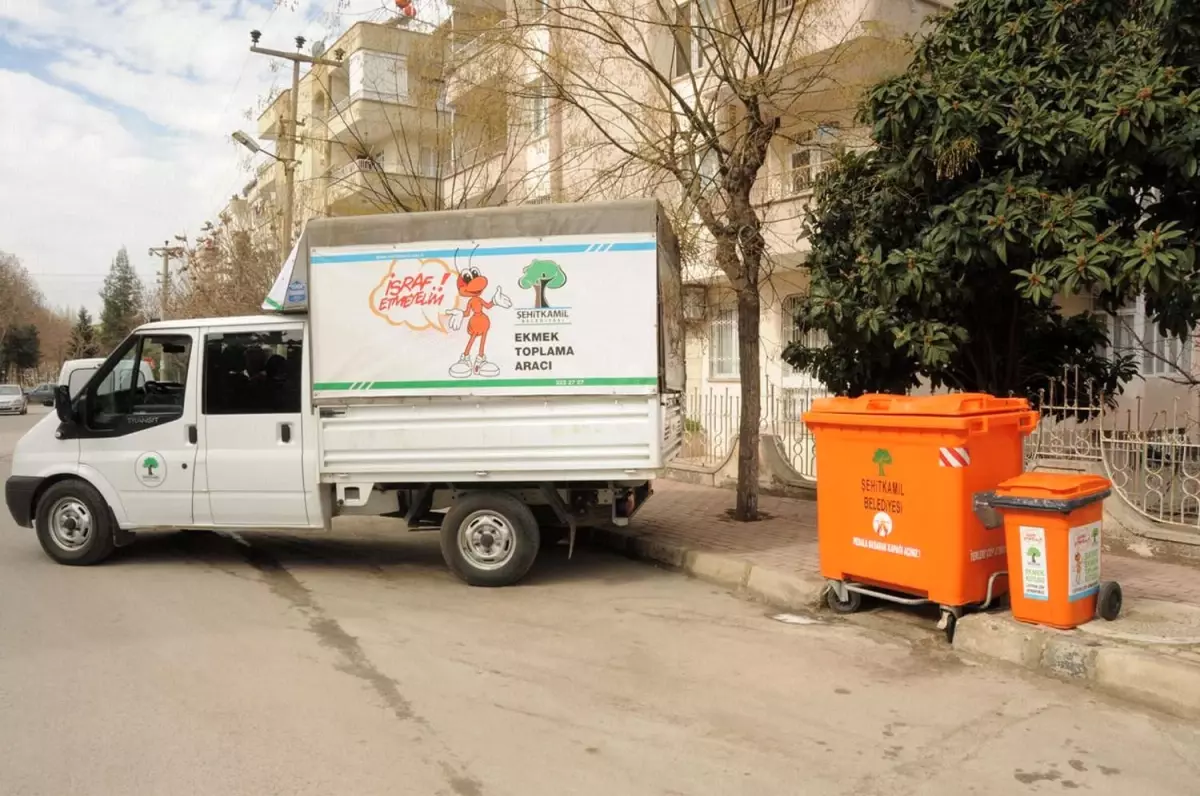 Şehitkamil Belediyesi'nin Ekmek Toplama Kampanyası