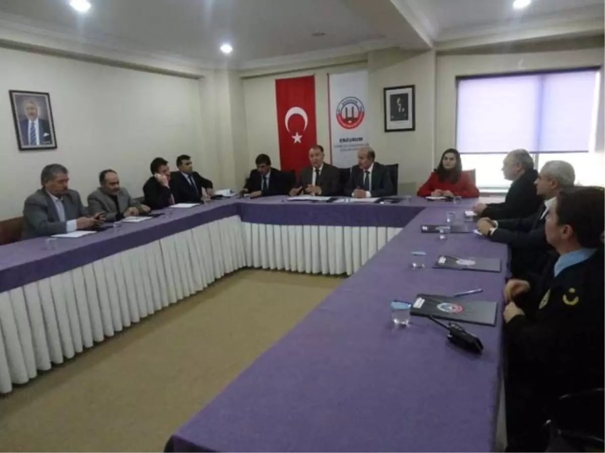 Servis Şoförlerinin Eğitimi Konusunda Eesob\'da İstişare Toplantısı Düzenlendi