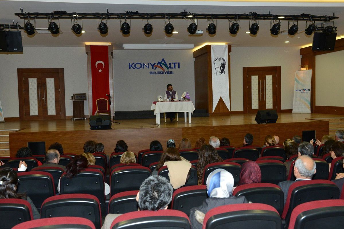Sinan Yağmur Okuyucuları ile Buluştu