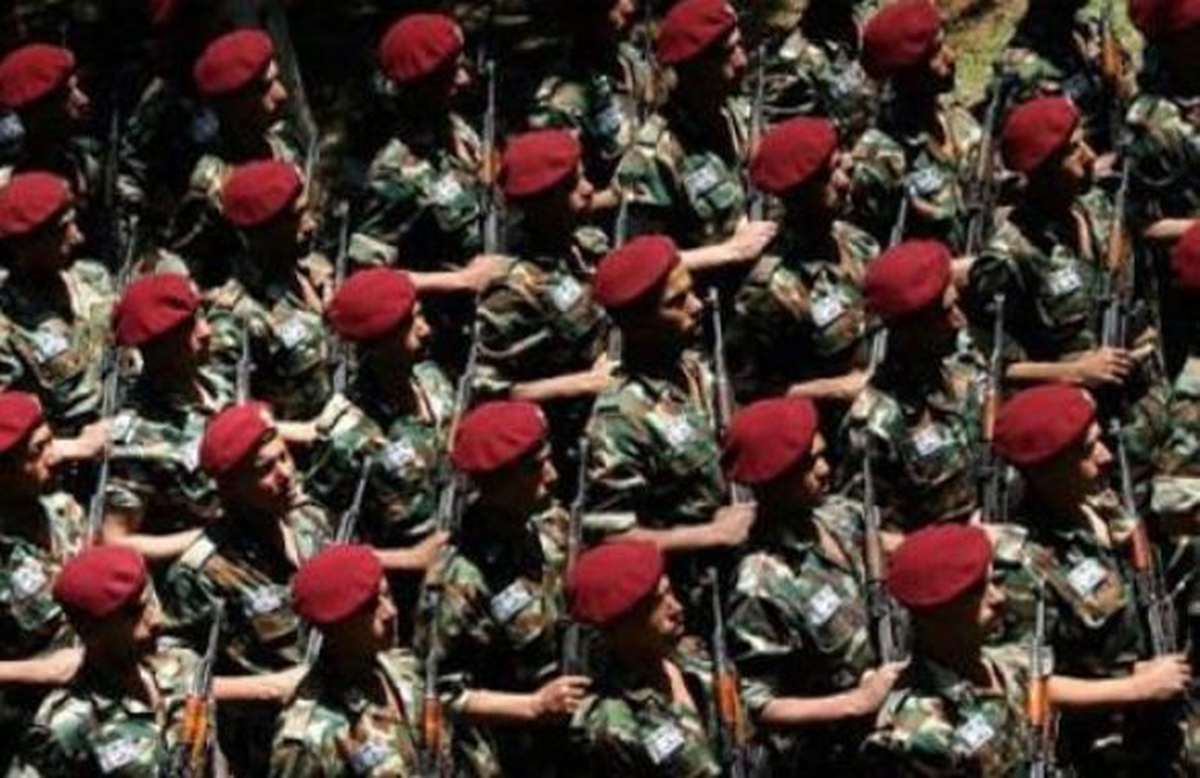 Suriye Ordusundan Kopuşlar Sürüyor