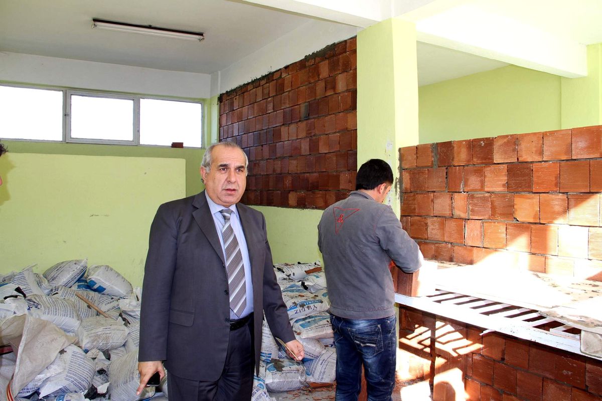 Suşehri Belediyesi Galericiler Sitesi Yapıyor