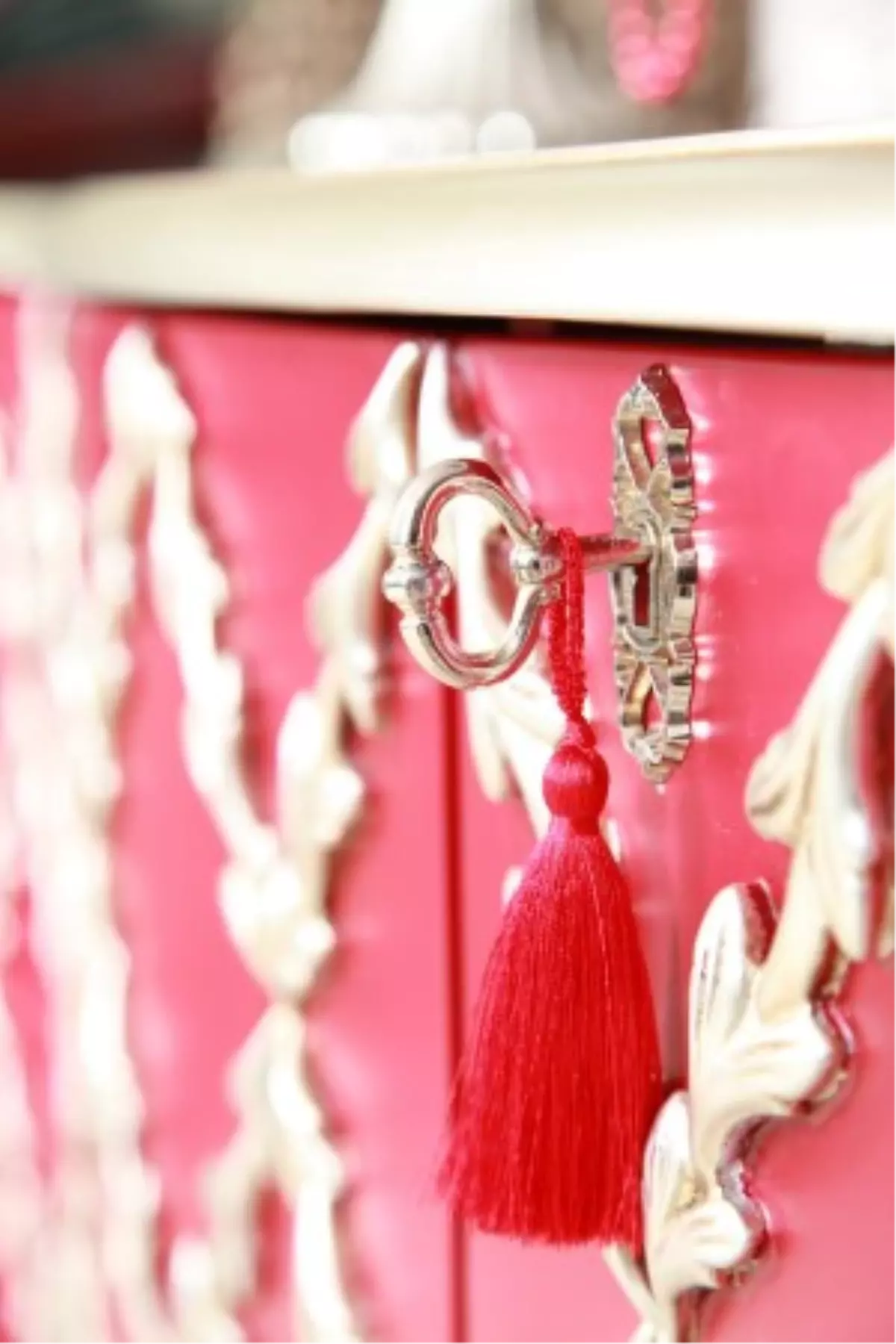 Tasarımlarında Mutluluk ve Huzurun İzleri Var