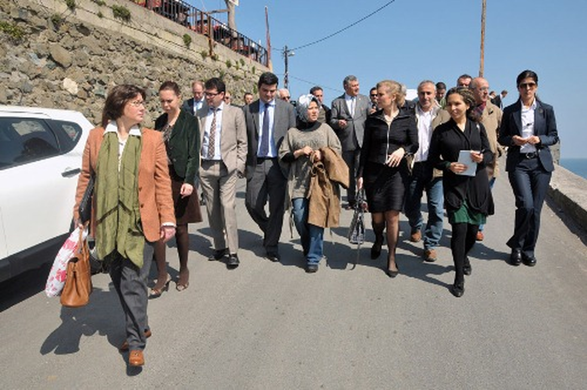 Türk Kadınları İsveç Meclisini Gezdi