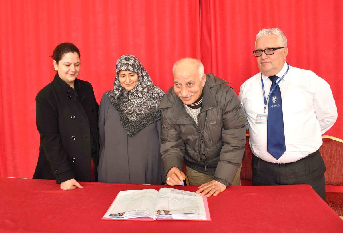 Yaşlı Çift Sevgililer Gününde Evlendi
