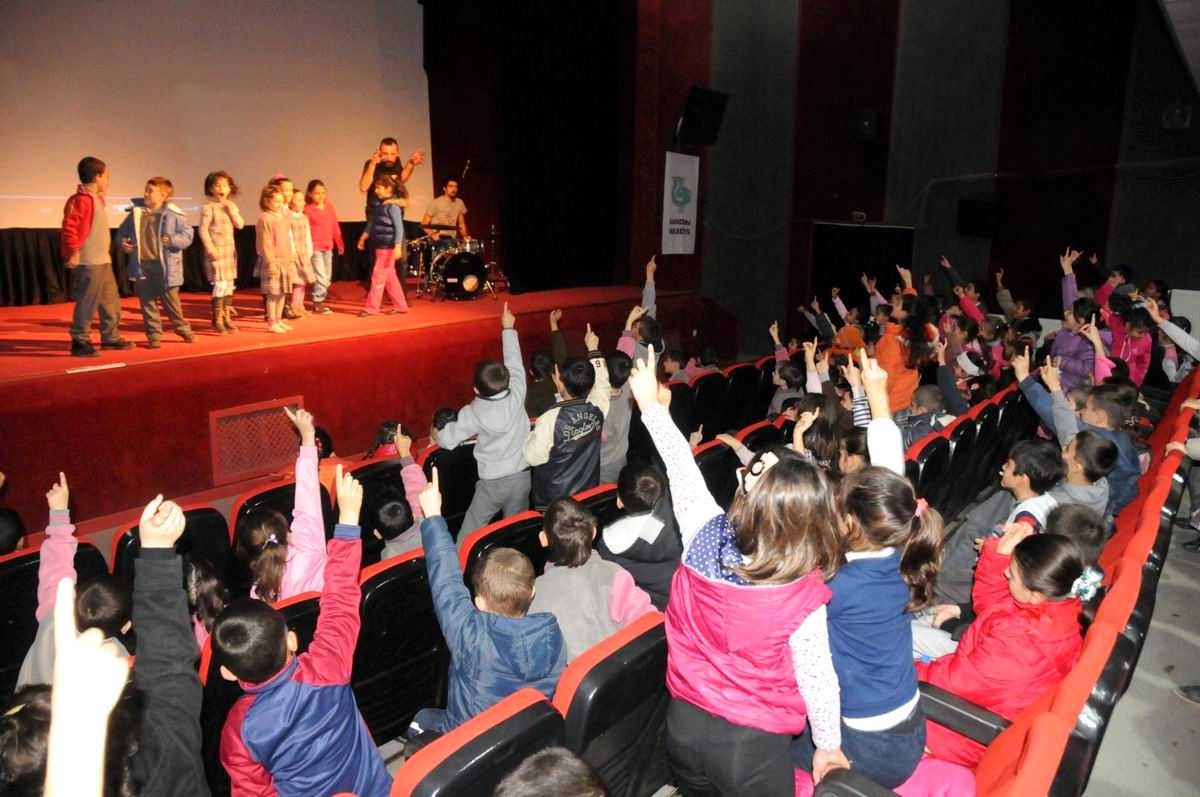 2. Çocuk Tiyatrosu Günleri Başladı