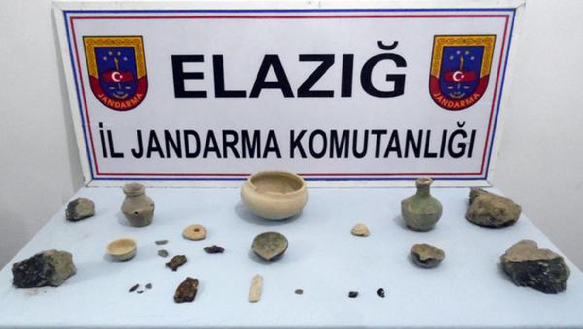 Arama Yapılan Evde Urartu Dönemine Ait Eserler Çıktı