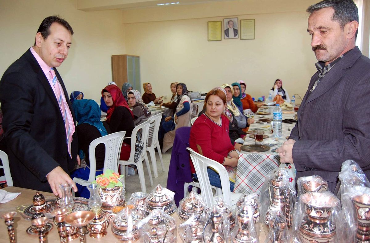 Bakır, Samsatlı Bayanların Ellerinde Hayat Buluyor