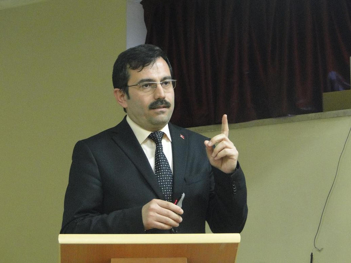 Başkan Uzunkaya, Mahalle Sakinlerinin Sorunlarını Dinlemeye Devam Ediyor