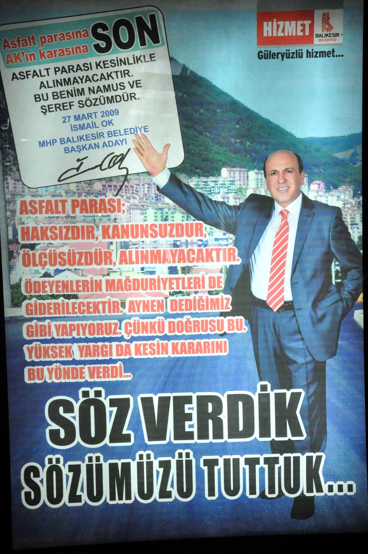 Belediye, Danıştay\'ın Kararını Duraklara Afiş Yaptı