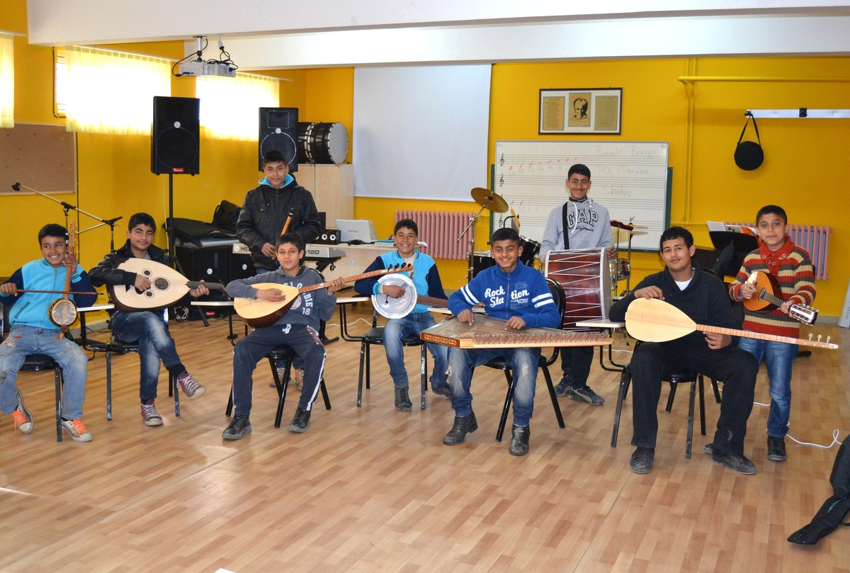 Hayrabolu\'dan "Müziğin Ritmi Projesine" Destek