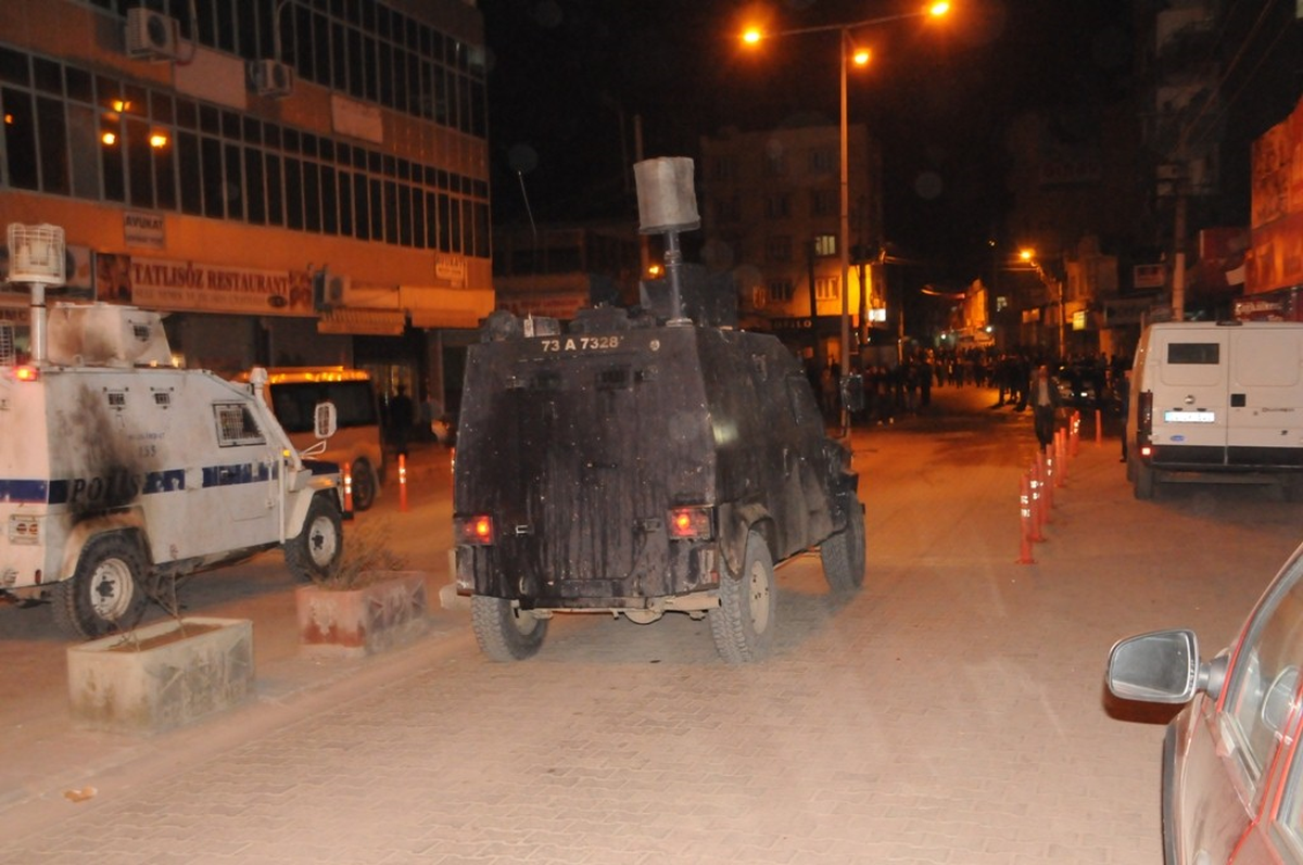 Cizre\'deki İzinsiz Gösteri