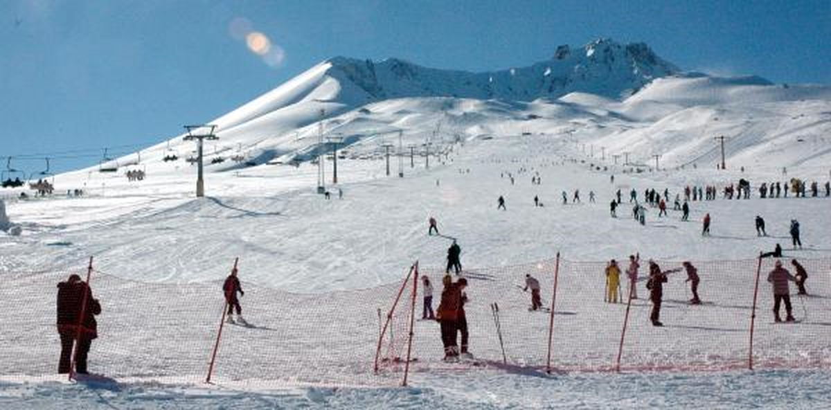 Erciyes Kayak Merkezi Hafta İçi de Dolu