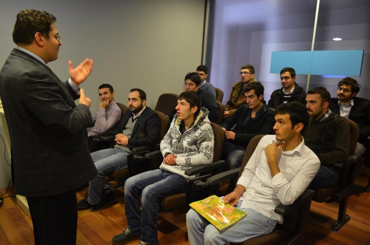 Erzurum\'da Türk Eli Medya Çalışanlarına Yönelik Kişisel Gelişim Semineri Düzenlendi